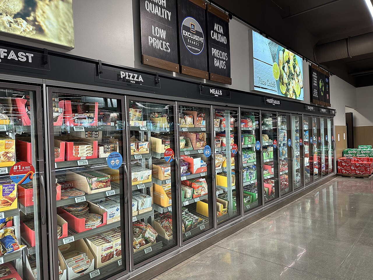 Supermarket Racks & Display Cases